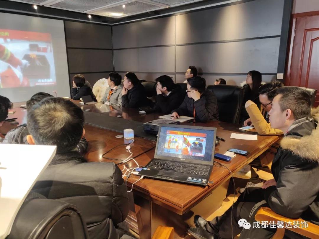 佳馨达员工进行消防安全培训 佳馨达员工进行消防安全培训