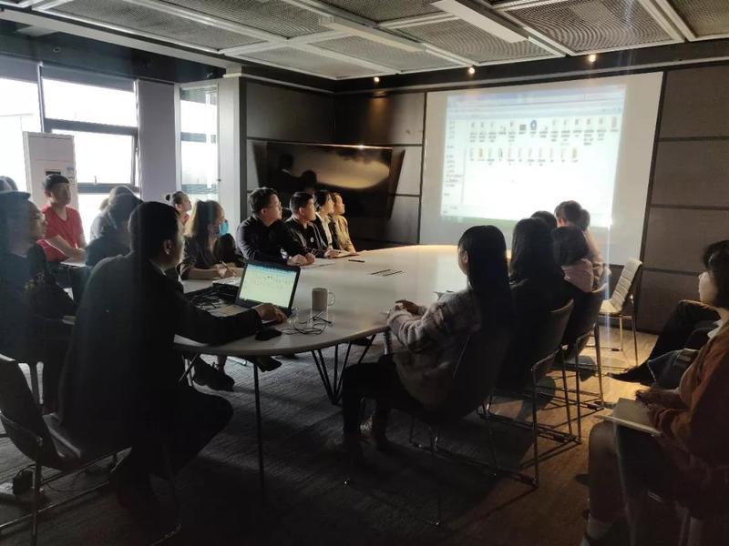 佳馨達新版《員工手冊》發布暨新員工企業文化培訓宣講會現場1 佳馨達新版《員工手冊》發布暨新員工企業文化培訓宣講會現場1